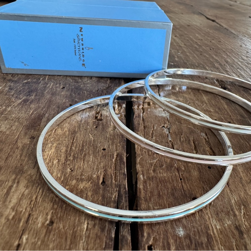 Newbridge Silverware of Ireland. Three silver bangle bracelet set.